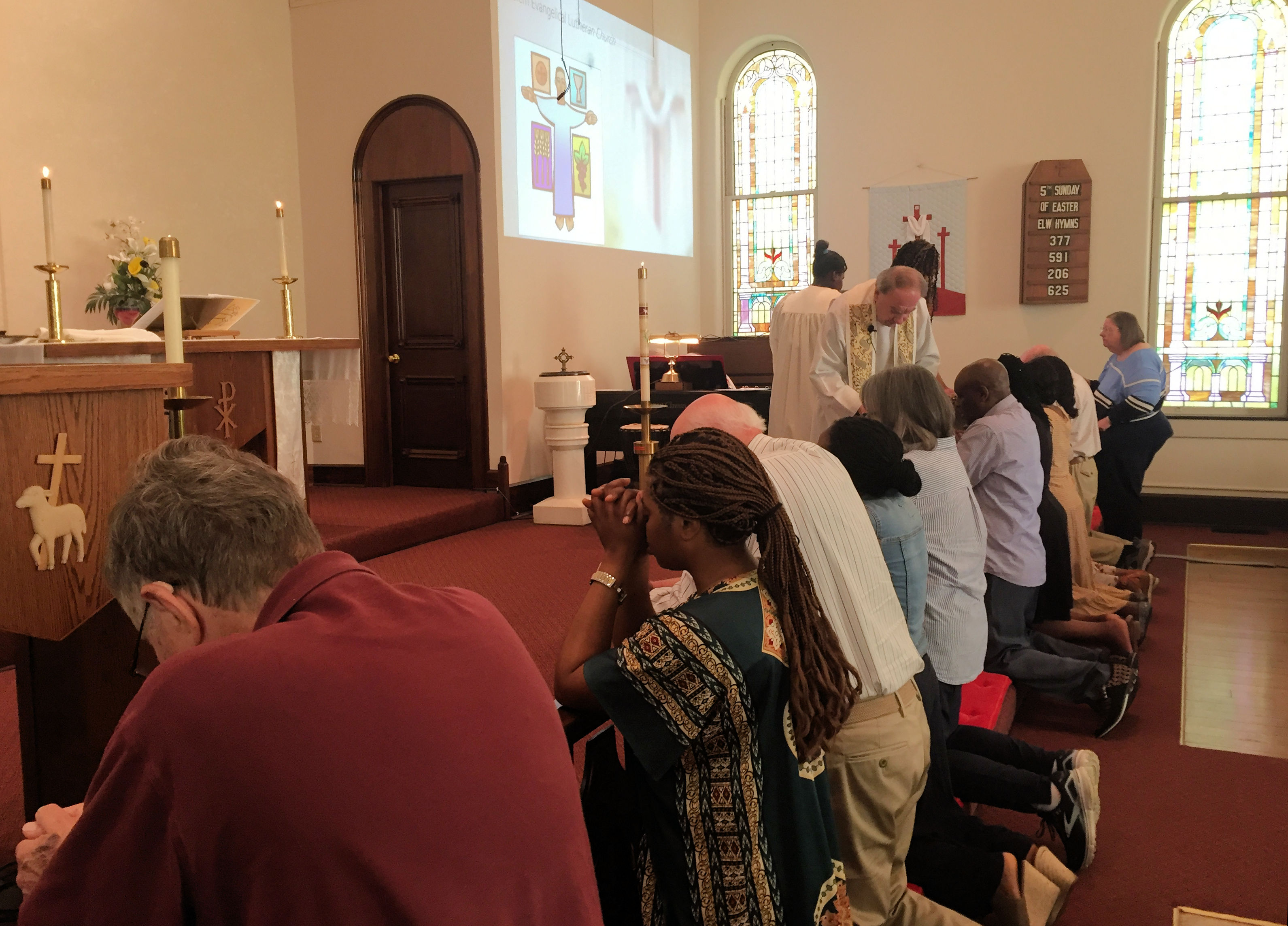 Pastor Iacobazzi Communion