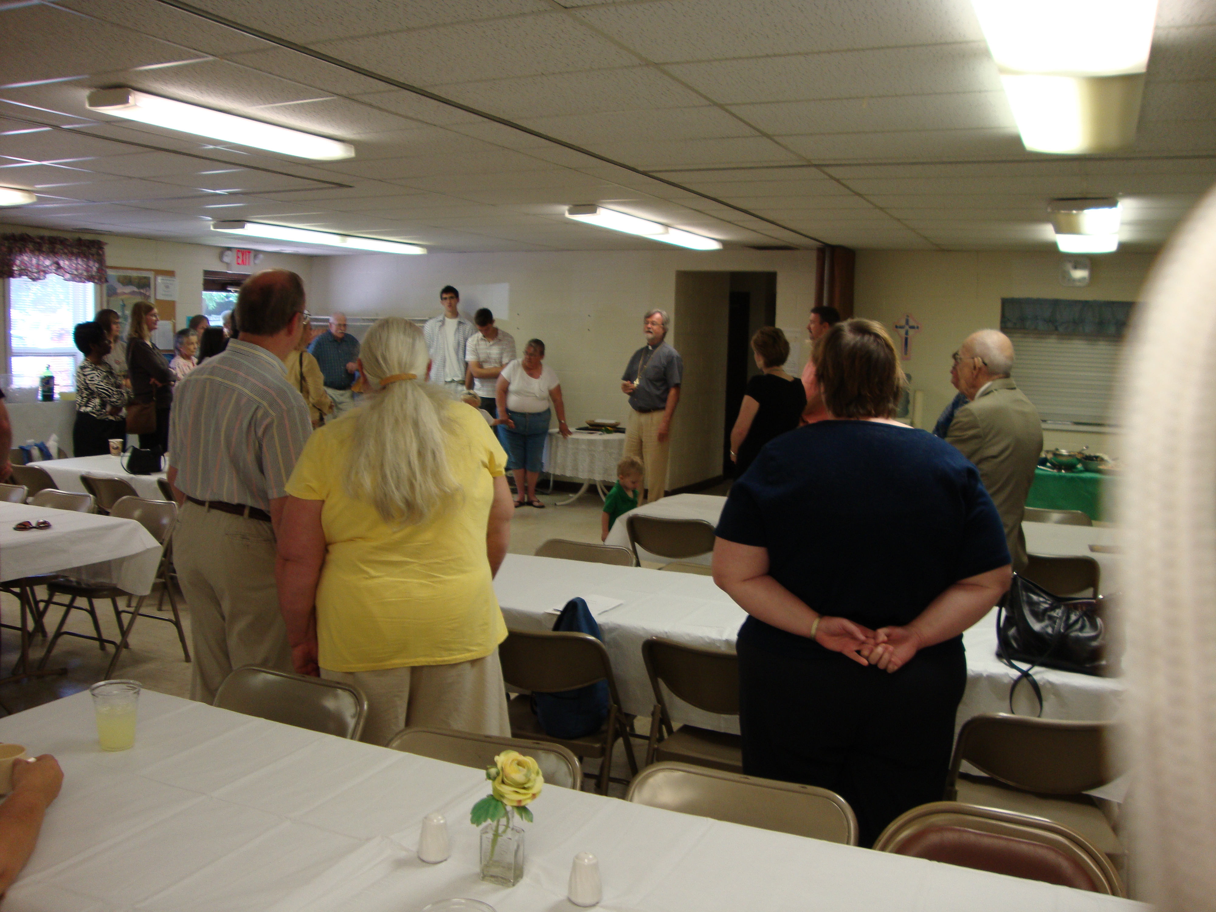 Pastor Laurin Vance speaks at his farewell lunch on June 20, 2010