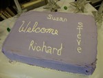 Thumb for receptioncake.jpg (78 KB)